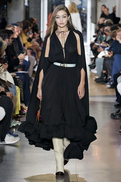 Look 49